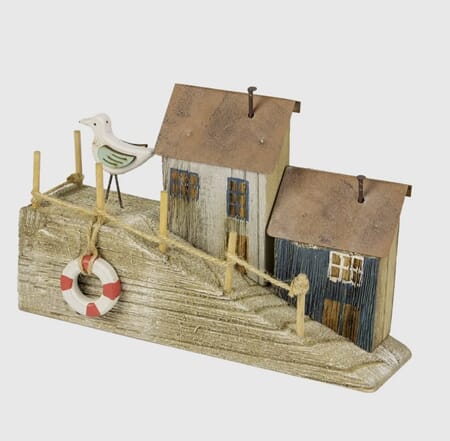 Figur treverk havn med brygge