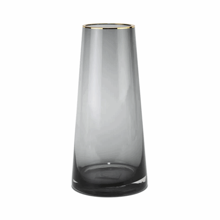 Vase i glass sotet med gullkant