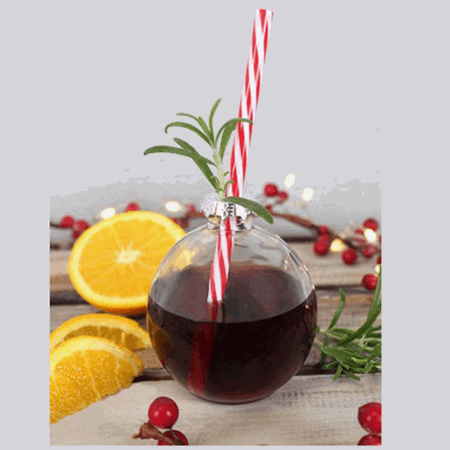 Julekule med sugerør drikkeglass