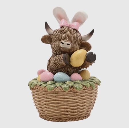 Figur ku med egg påske