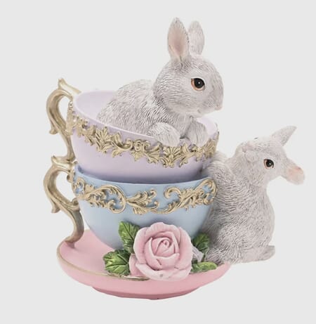 Figur 2 kaninser i 2 kopper påske