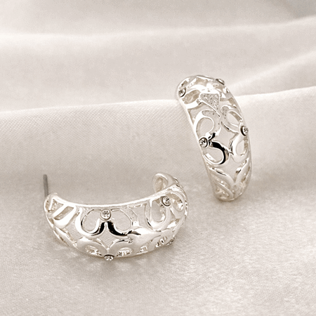 Øredobber sølvfarget ring mønster